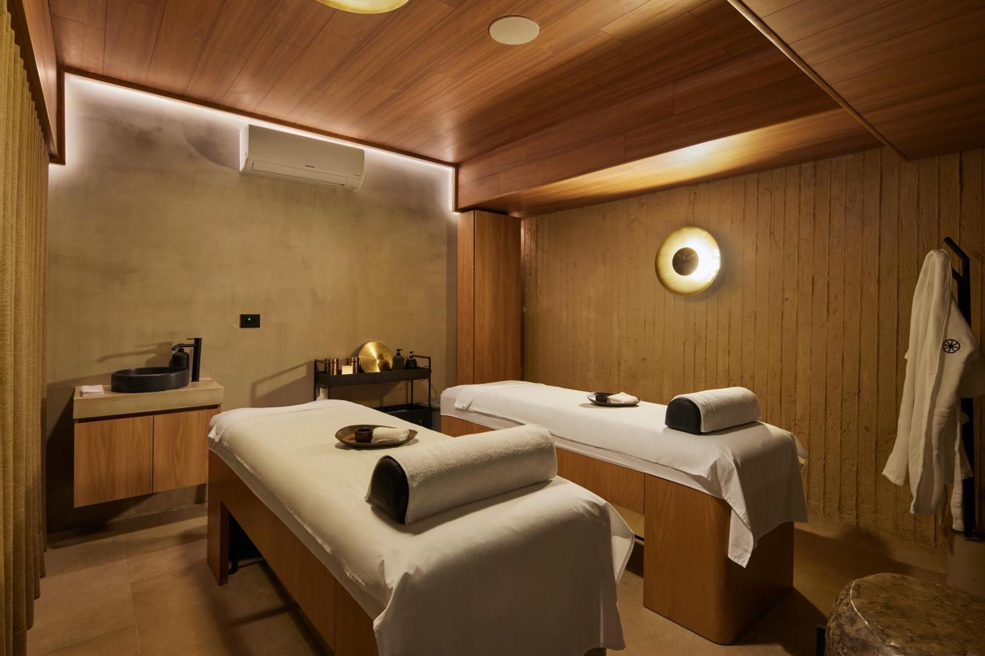 Wellcomm Spa & Hotel Medellin Exterior photo
